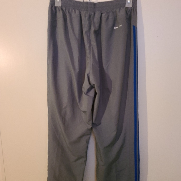 Men's Adidas climaproof Track pants medium. Zipper bottoms Grey and blue. - Picture 6 of 9